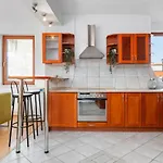 Apartment Main Square Views & In The Heart Of Old Town *