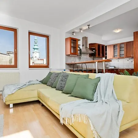 Main Square Views & In The Heart Of Old Town 布拉迪斯拉发