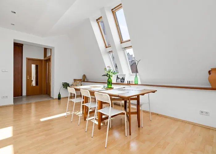 Main Square Views & In The Heart Of Old Town Apartmán *