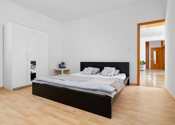 Main Square Views & In The Heart Of Old Town Appartement