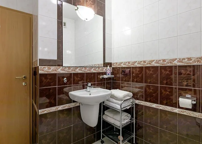 Main Square Views & In The Heart Of Old Town *